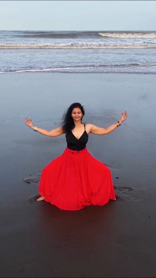 One breath, one movement, one shoreline